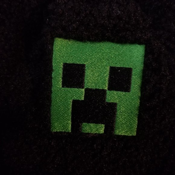Minecraft Creeper Sherpa Bucket Hat - Picture 6 of 9
